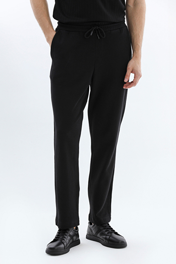 First Company Loose Fit Erkek Eşofman Alt 2610207006 Siyah First Company Loose Fit Erkek Eşofman Alt 2610207006 Siyah
