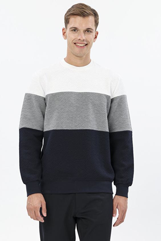 Finesuits Regular Fit Bisiklet Yaka Erkek Kapitone Sweatshirt 252209006 KAPOYR Lacivert Finesuits Regular Fit Bisiklet Yaka Erkek Kapitone Sweatshirt 252209006 KAPOYR Lacivert