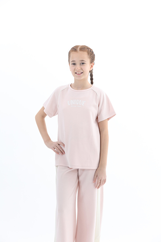 Funfair Regular Fit Bisiklet Yaka Kız Çocuk Tişört 2526316001 MD KC 4 Pembe Funfair Regular Fit Bisiklet Yaka Kız Çocuk Tişört 2526316001 MD KC 4 Pembe