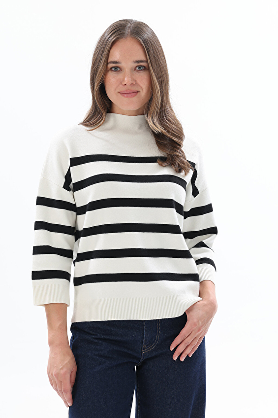Shefame Kadın Triko Kazak 2524BK110140 Ekru/siyah Shefame Kadın Triko Kazak 2524BK110140 Ekru/siyah