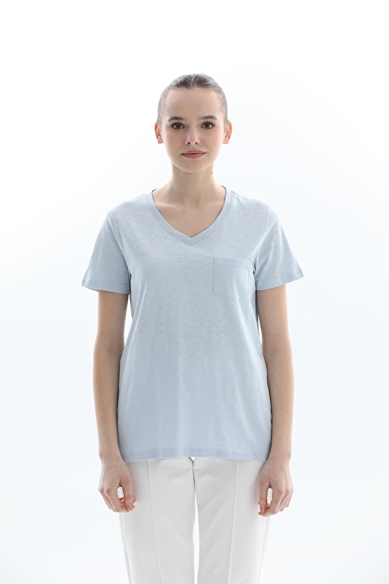 First Company Regular Fit V Yaka Kısa Kollu Kadın Tişört 2614KS120329 Mavi First Company Regular Fit V Yaka Kısa Kollu Kadın Tişört 2614KS120329 Mavi