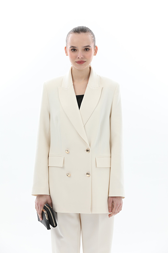 Shefame Regular Fit Kırlangıç Yaka Kadın Ceket 2614KK102829 Açık bej Shefame Regular Fit Kırlangıç Yaka Kadın Ceket 2614KK102829 Açık bej