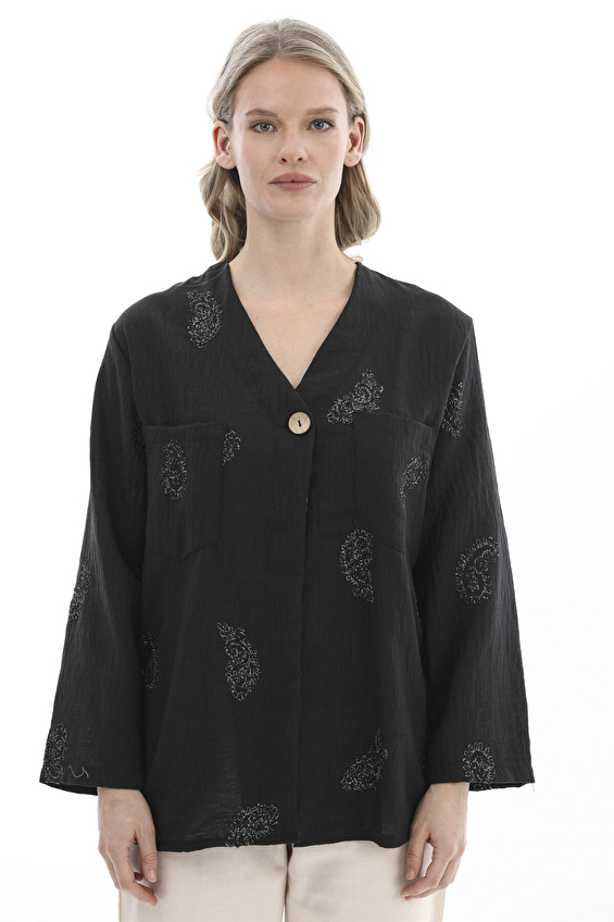 First Company Regular Fit V Yaka Kadın Gömlek 2614KK108757 Siyah First Company Regular Fit V Yaka Kadın Gömlek 2614KK108757 Siyah