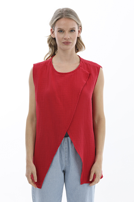 First Company Yuvarlak Yaka Regular Fit Kolsuz Kadın Bluz 2614KS110652 Kırmızı First Company Yuvarlak Yaka Regular Fit Kolsuz Kadın Bluz 2614KS110652 Kırmızı