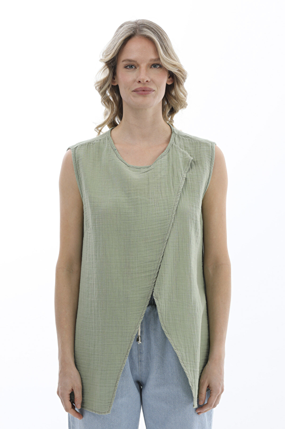 First Company Yuvarlak Yaka Regular Fit Kolsuz Kadın Bluz 2614KS110652 Mint First Company Yuvarlak Yaka Regular Fit Kolsuz Kadın Bluz 2614KS110652 Mint