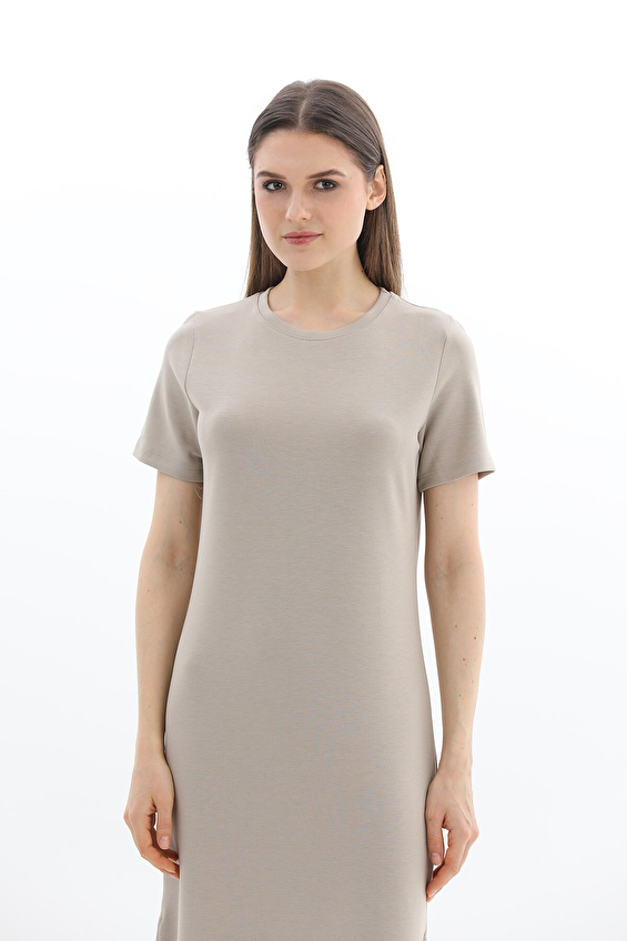 First Company Yuvarlak Yaka Slim Fit Kısa Kol Kadın Elbise 2614KS026165 Taş First Company Yuvarlak Yaka Slim Fit Kısa Kol Kadın Elbise 2614KS026165 Taş