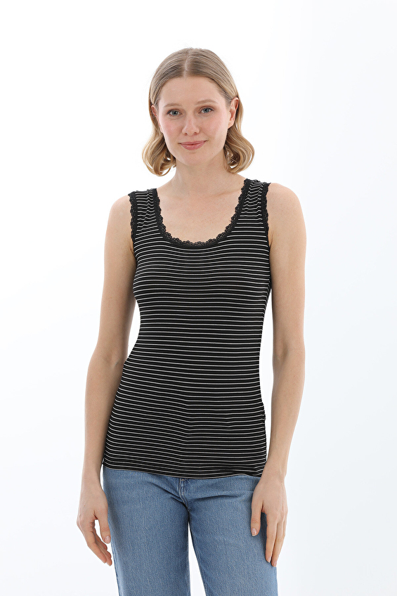 First Company Slim Fit Kadın Atlet 2614KS121002 Siyah First Company Slim Fit Kadın Atlet 2614KS121002 Siyah