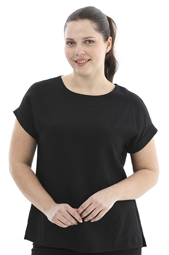 Shefame Yuvarlak Yaka Regular Fit Düşük Kol Kadın Bluz 2614KK110128 Siyah Shefame Yuvarlak Yaka Regular Fit Düşük Kol Kadın Bluz 2614KK110128 Siyah