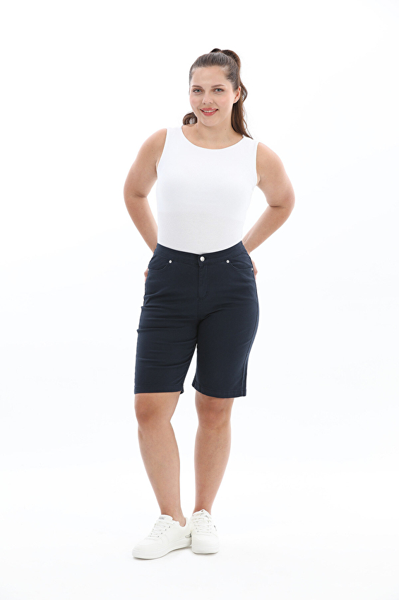 Shefame Regular Fit Düğmeli Pamuk-Polyester-Elastan Düz Paça Yüksek Bel Kadın Şort 2614KK106713 Lacivert Shefame Regular Fit Düğmeli Pamuk-Polyester-Elastan Düz Paça Yüksek Bel Kadın Şort 2614KK106713 Lacivert