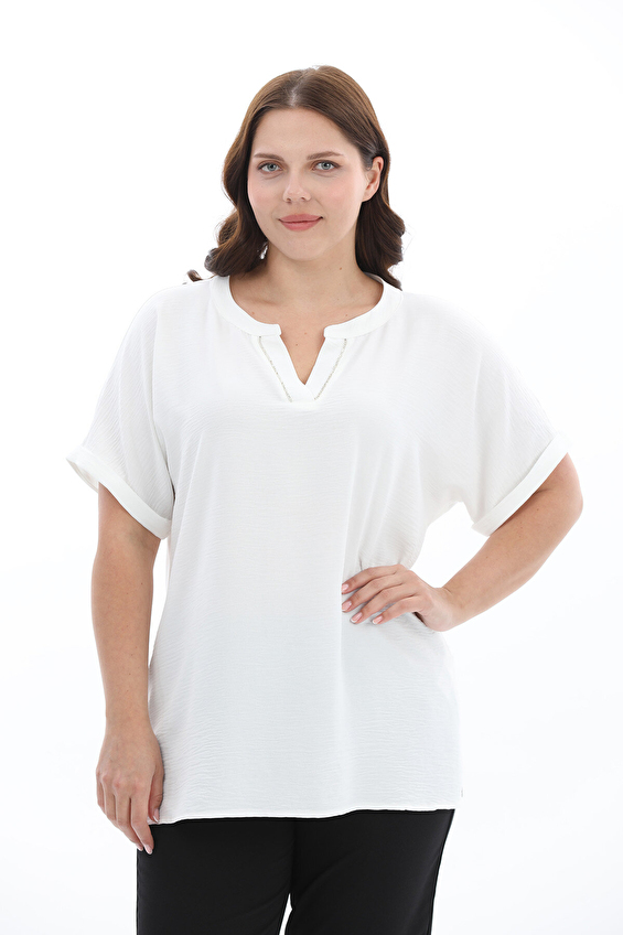 Shefame Regular Fit V Yaka Polyester-Viskon-Elastan Kısa Kollu Kadın Bluz 2614KK110481 Ekru Shefame Regular Fit V Yaka Polyester-Viskon-Elastan Kısa Kollu Kadın Bluz 2614KK110481 Ekru