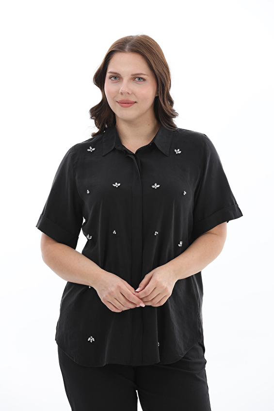 Shefame Regular Fit Düğmeli Gömlek Yaka Kısa Kollu Kadın Tunik 2614KK110705 Siyah Shefame Regular Fit Düğmeli Gömlek Yaka Kısa Kollu Kadın Tunik 2614KK110705 Siyah