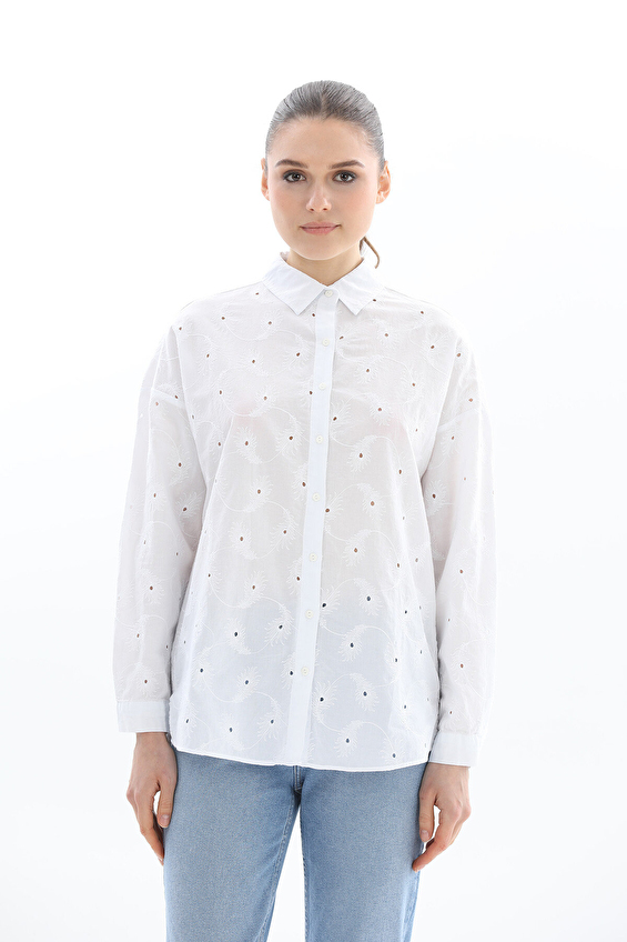 Crew Up Slim Fit Gömlek Yaka Pamuk Kadın Gömlek 2614KS108777 Beyaz Crew Up Slim Fit Gömlek Yaka Pamuk Kadın Gömlek 2614KS108777 Beyaz