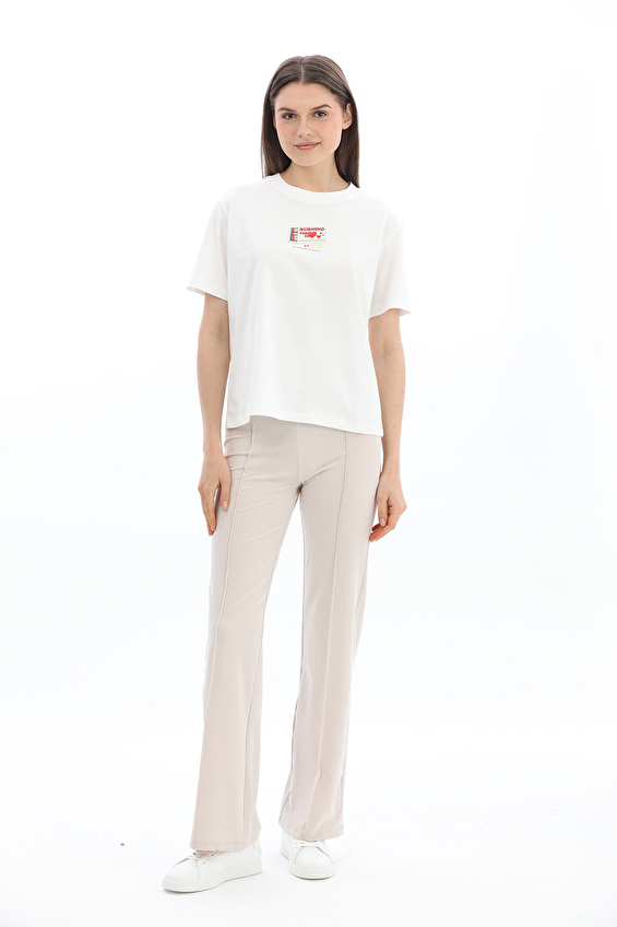Crew Up Regular Fit Bisiklet Yaka Kısa Kollu Kadın Tişört 2614KS120526 Ekru Crew Up Regular Fit Bisiklet Yaka Kısa Kollu Kadın Tişört 2614KS120526 Ekru