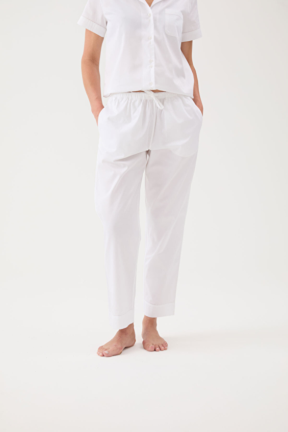 Cottons & Clouds Beli Lastikli Düz Paça Loose Fit Kadın Pamuk Saten Pijama Altı CC9812 Beyaz Cottons & Clouds Beli Lastikli Düz Paça Loose Fit Kadın Pamuk Saten Pijama Altı CC9812 Beyaz