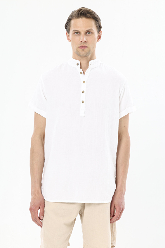 First Company Hakim Yaka Loose Fit Kısa Kollu Erkek Müslin Gömlek 251E04OD Beyaz First Company Hakim Yaka Loose Fit Kısa Kollu Erkek Müslin Gömlek 251E04OD Beyaz