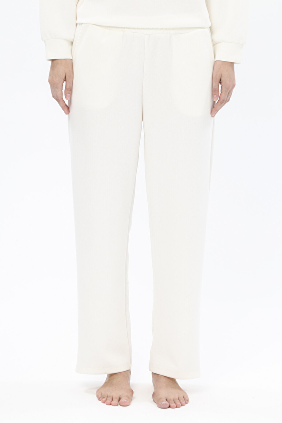 Shefame Lastikli Bel Düz Paça Rahat Fit Kadın Eşofman Altı 252K7002TR Ekru Shefame Lastikli Bel Düz Paça Rahat Fit Kadın Eşofman Altı 252K7002TR Ekru