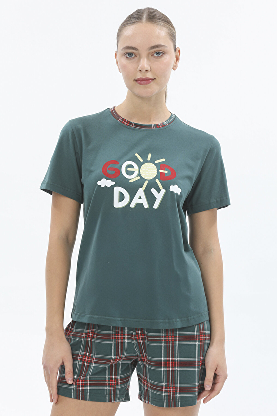 Shefame Regular Fit Bisiklet Yaka Örme Düz Paça Normal Bel Kadın Şort Takımı 252K7073SV Yeşil Shefame Regular Fit Bisiklet Yaka Örme Düz Paça Normal Bel Kadın Şort Takımı 252K7073SV Yeşil