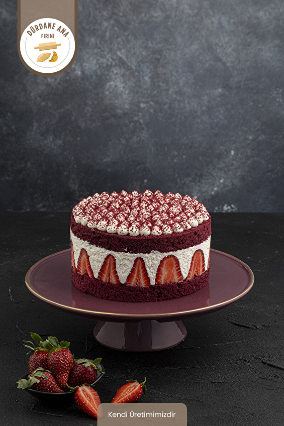 Dürdane Ana Fırını 8 Kişilik Red Velvet Yaş Pasta (1 No)