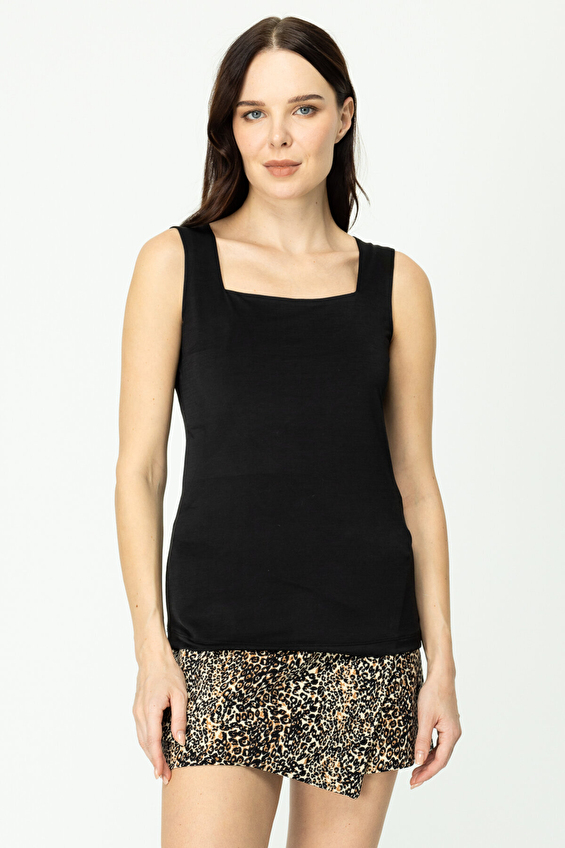 Onfashion Kare Yaka Kadın Bluz 41301 Siyah Onfashion Kare Yaka Kadın Bluz 41301 Siyah