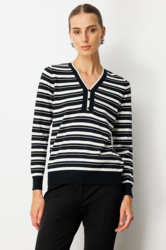 Onfashion Regular Fit V Yaka Triko Uzun Kol Kadın Kazak 65342 Siyah Onfashion Regular Fit V Yaka Triko Uzun Kol Kadın Kazak 65342 Siyah