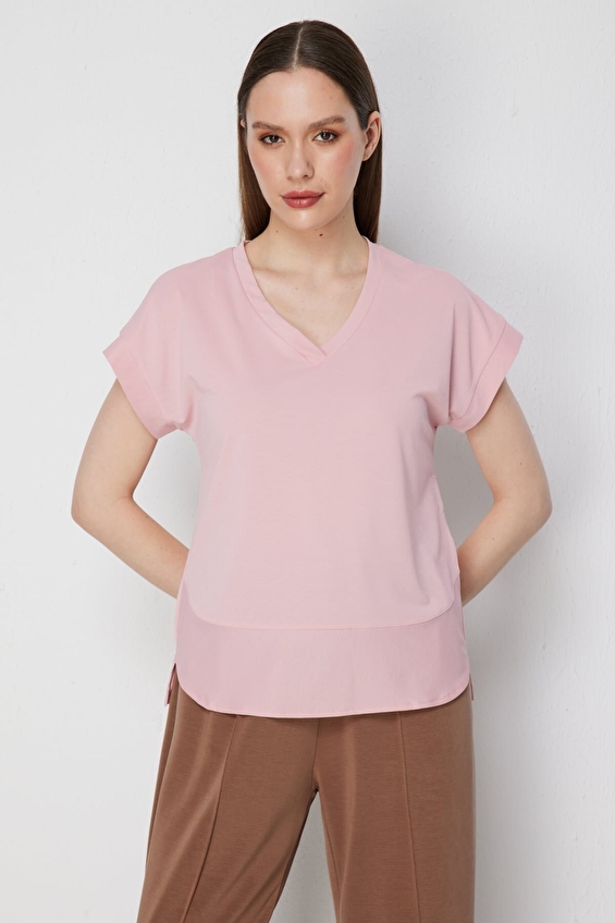 Onfashion V Yaka Kısa Kollu Dokuma Kadın Bluz 71475 Pudra Onfashion V Yaka Kısa Kollu Dokuma Kadın Bluz 71475 Pudra