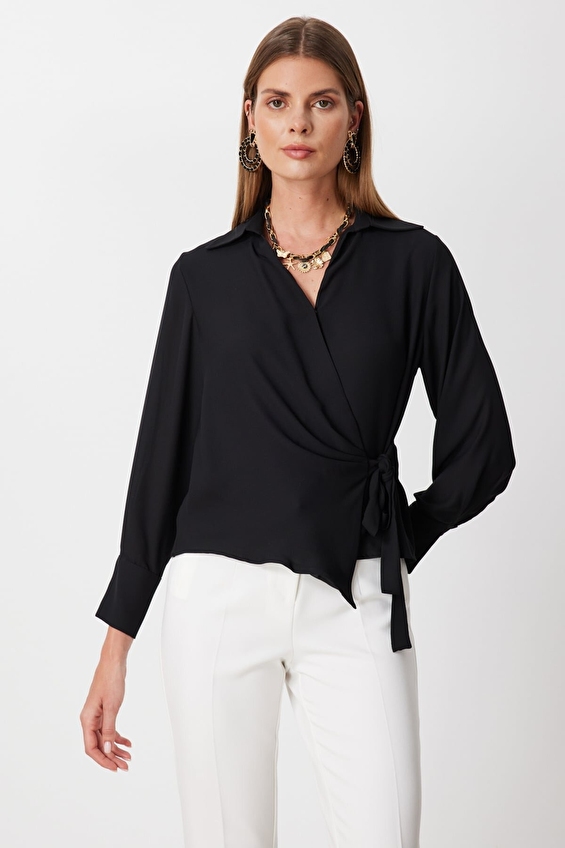 Onfashion Regular Fit Polyester Çıt Çıt Kruvaze Yaka Uzun Kollu Kadın Bluz 72306 Siyah Onfashion Regular Fit Polyester Çıt Çıt Kruvaze Yaka Uzun Kollu Kadın Bluz 72306 Siyah