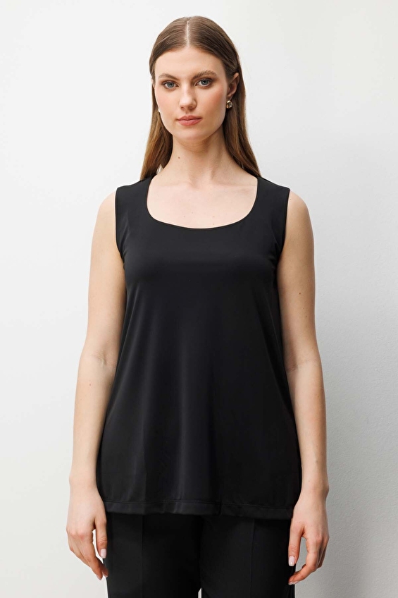 Onfashion Polyester Büyük Beden Kolsuz Kare Yaka Kadın Bluz 71369 Siyah Onfashion Polyester Büyük Beden Kolsuz Kare Yaka Kadın Bluz 71369 Siyah