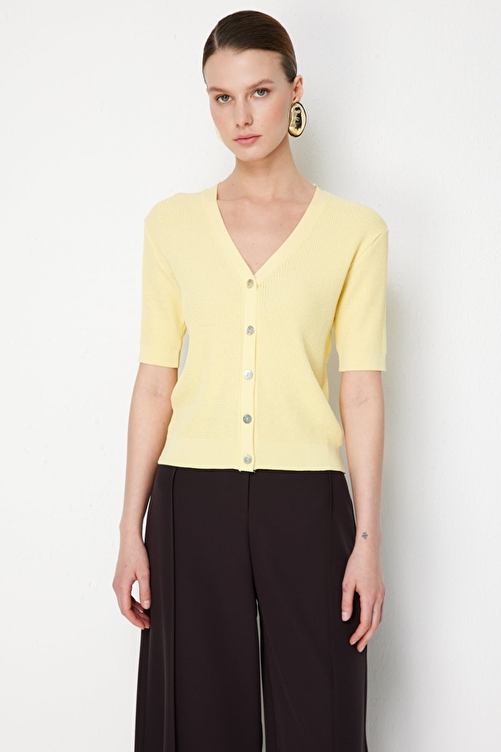 Onfashion V Yaka Kısa Kollu Dokuma Kadın Hırka 76365 Sarı Onfashion V Yaka Kısa Kollu Dokuma Kadın Hırka 76365 Sarı