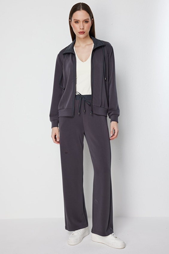 Onfashion Bol Paça Bağcıklı Lastikli Dokuma Kadın Eşofman Alt 76360 Antrasit Onfashion Bol Paça Bağcıklı Lastikli Dokuma Kadın Eşofman Alt 76360 Antrasit