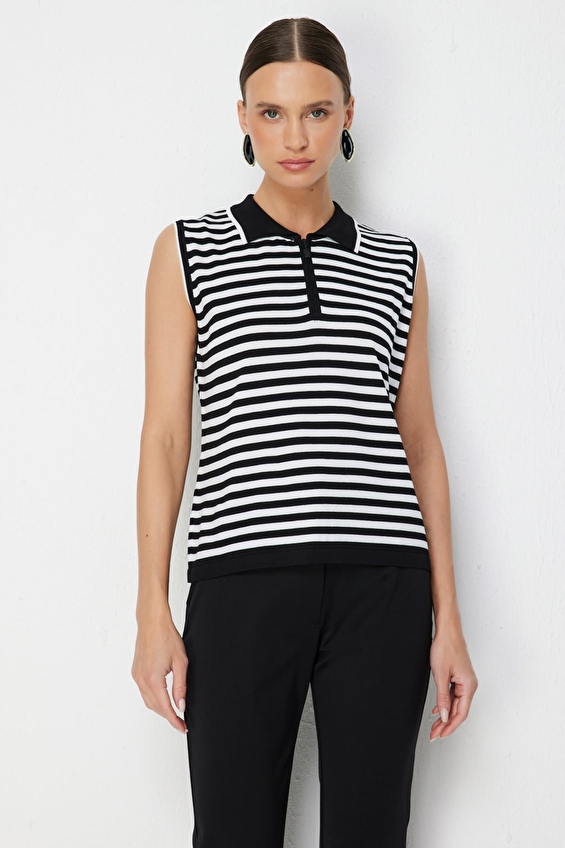 Onfashion Polo Yaka Kolsuz Dokuma Kadın Bluz 79310 Ekru Onfashion Polo Yaka Kolsuz Dokuma Kadın Bluz 79310 Ekru