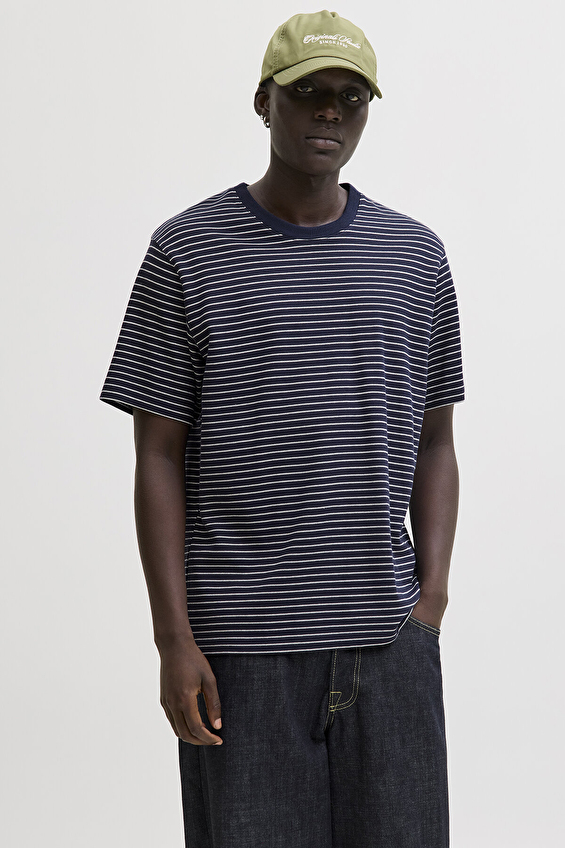 Jack&Jones Bisiklet Yaka Relaxed Fit Kısa Kol Erkek Tişört 12288015 NAVY BLAZER Lacivert Jack&Jones Bisiklet Yaka Relaxed Fit Kısa Kol Erkek Tişört 12288015 NAVY BLAZER Lacivert