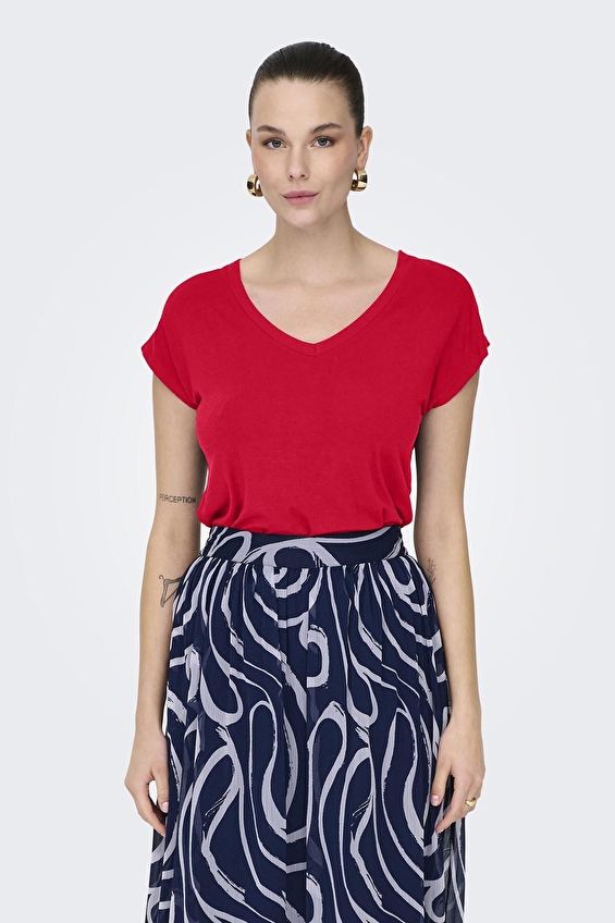 Only Kadın Tişört 15315776 Kırmızı Only Kadın Tişört 15315776 Kırmızı