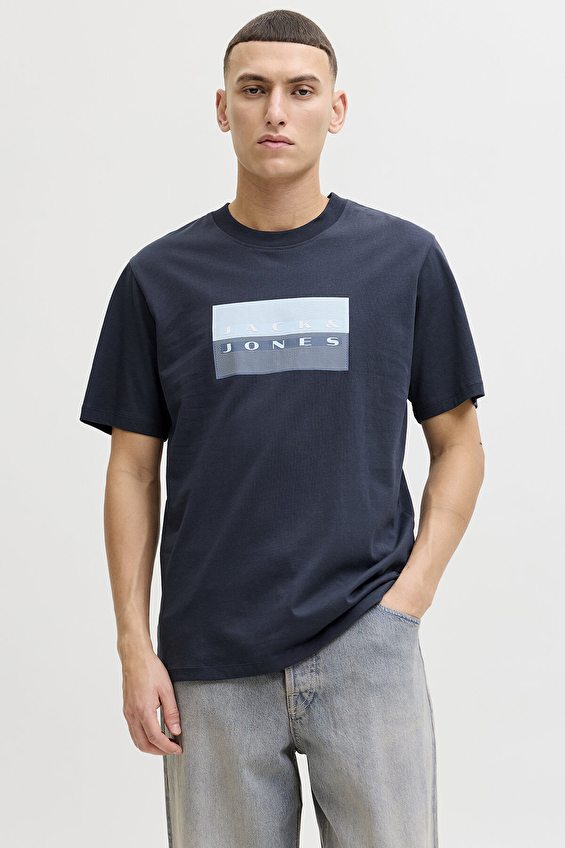 Jack&Jones Regular Fit Bisiklet Yaka Kısa Kol Erkek Tişört 12289863 OUTER SPACE Lacivert Jack&Jones Regular Fit Bisiklet Yaka Kısa Kol Erkek Tişört 12289863 OUTER SPACE Lacivert