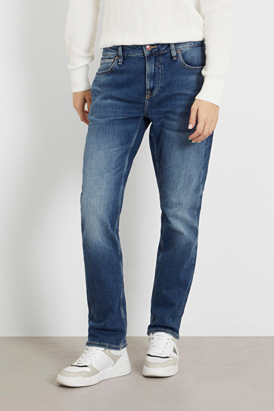 Guess Erkek Slim Fit Kot Pantolon M2YAN2D4Q42 Guess Erkek Slim Fit Kot Pantolon M2YAN2D4Q42