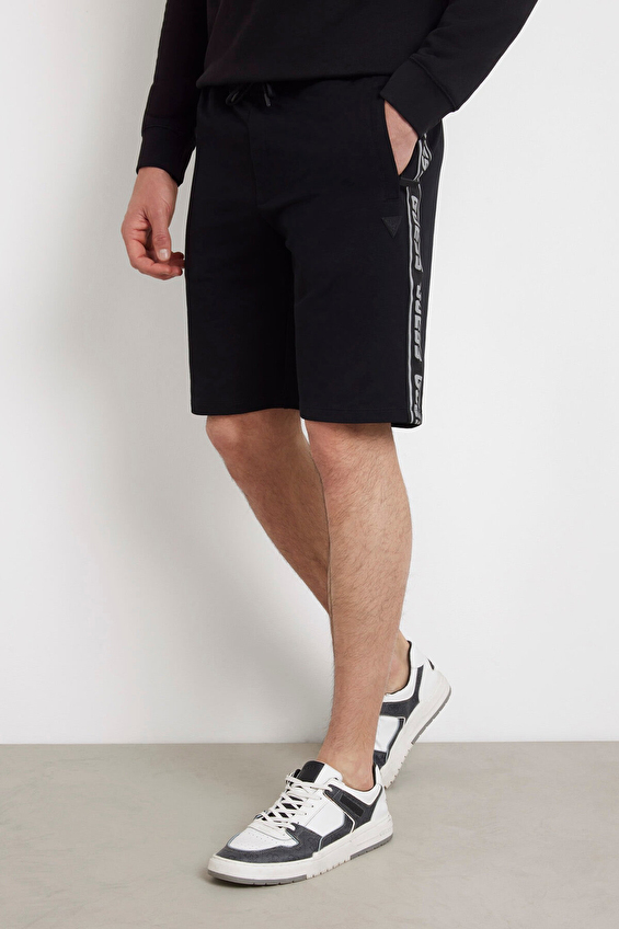 Guess Erkek Loose Fit Şort Z2YD02K6ZS1 Siyah Guess Erkek Loose Fit Şort Z2YD02K6ZS1 Siyah