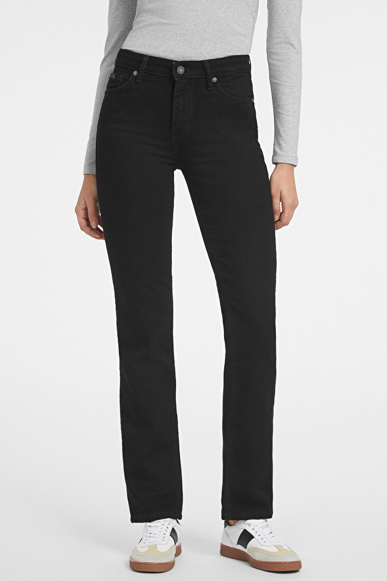 Guess Jeans Regular Fit Denim Kumaş Kadın Kot Pantolon W4YA98D5E81 Siyah Guess Jeans Regular Fit Denim Kumaş Kadın Kot Pantolon W4YA98D5E81 Siyah