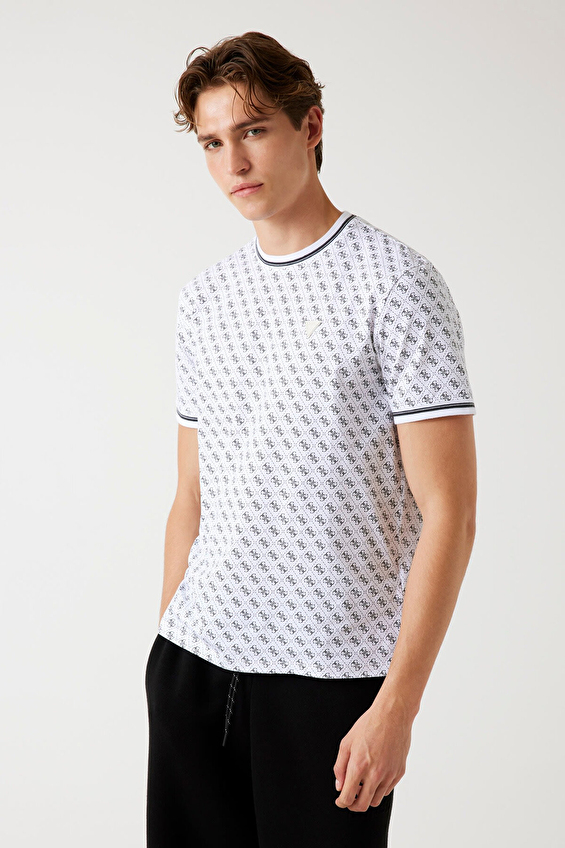 Guess Erkek Regular Fit Tişört Z2YI05J1314 Krem Guess Erkek Regular Fit Tişört Z2YI05J1314 Krem