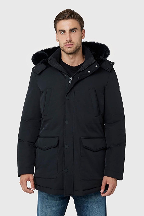 Guess Erkek Mont M4BL41WGJP2 Siyah Guess Erkek Mont M4BL41WGJP2 Siyah