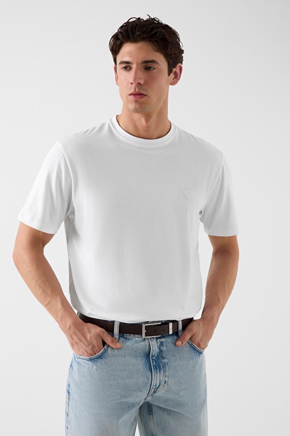 Guess Regular Fit Erkek Tişört M6GI21K3053 Beyaz Guess Regular Fit Erkek Tişört M6GI21K3053 Beyaz