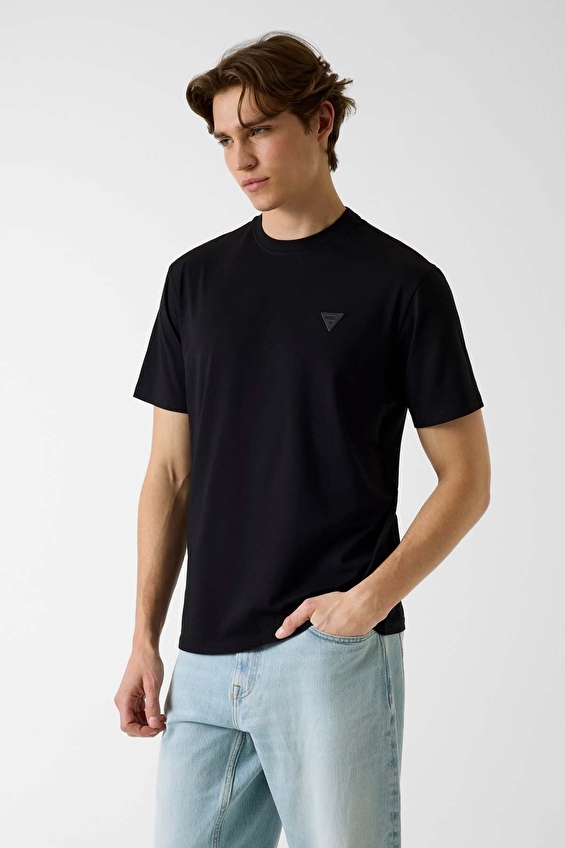 Guess Regular Fit Erkek Tişört M6GI21K3053 Siyah Guess Regular Fit Erkek Tişört M6GI21K3053 Siyah