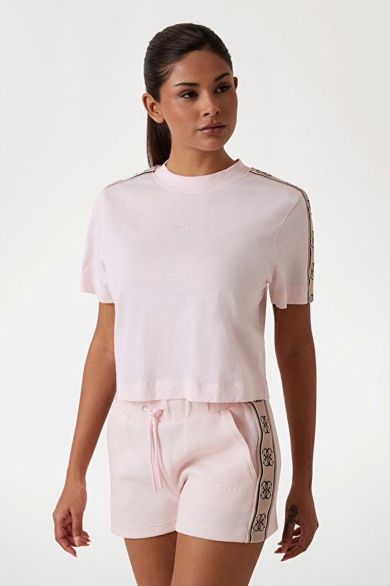 Guess Boxy Fit Örme Kumaş Kadın Tişört V3RI08I3Z14 Pembe Guess Boxy Fit Örme Kumaş Kadın Tişört V3RI08I3Z14 Pembe