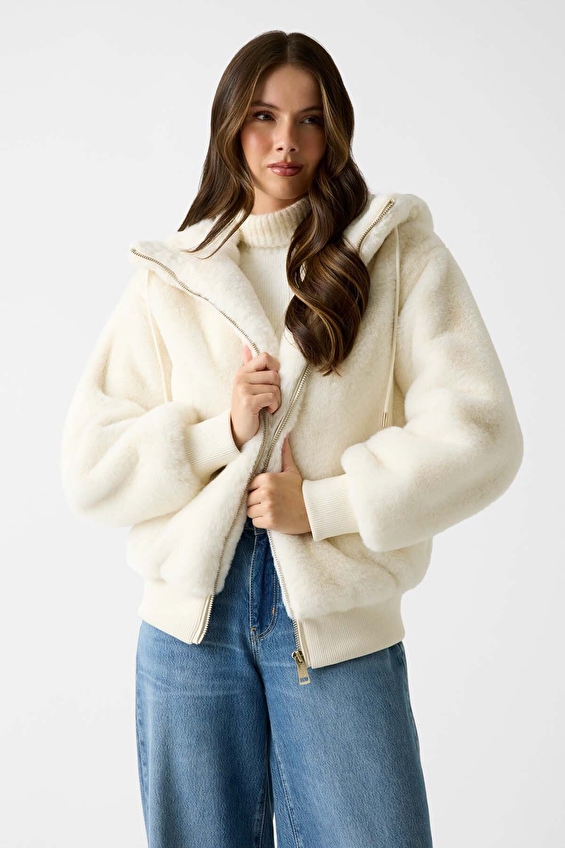 Guess Kadın Mont W5BL66W3890 Beyaz Guess Kadın Mont W5BL66W3890 Beyaz