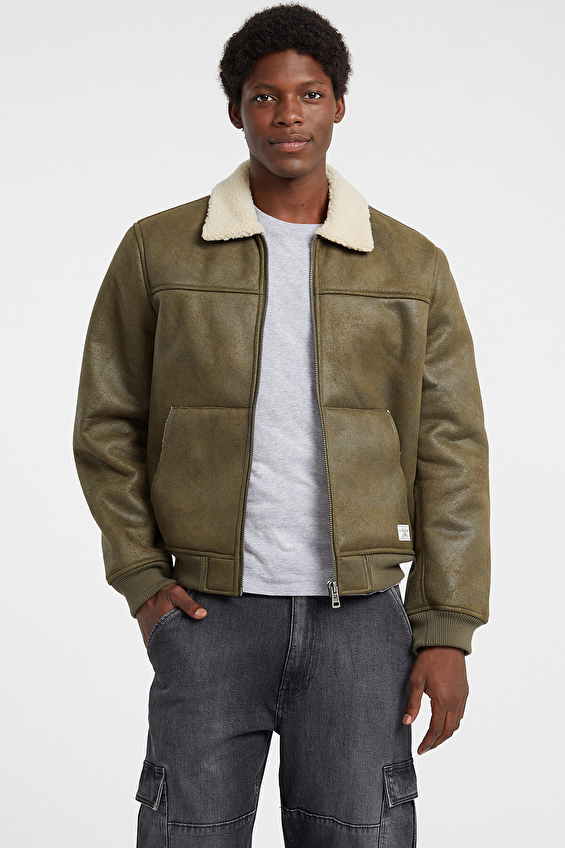 Guess Jeans Erkek Bomber Ceket M5BL1DW1862 Yeşil Guess Jeans Erkek Bomber Ceket M5BL1DW1862 Yeşil