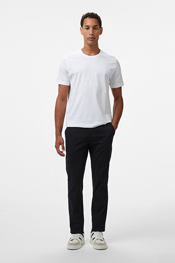 Nautica Slim Fit Düz Paça Normal Bel Erkek Pantolon P05000T Siyah Nautica Slim Fit Düz Paça Normal Bel Erkek Pantolon P05000T Siyah