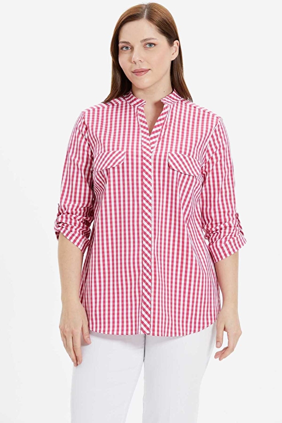 Selen Pamuklu Truvakar Kol Fermuarsız Hakim Yaka Normal Fit Kadın Büyük Beden Bluz 24YSL8786 Fuşya Selen Pamuklu Truvakar Kol Fermuarsız Hakim Yaka Normal Fit Kadın Büyük Beden Bluz 24YSL8786 Fuşya