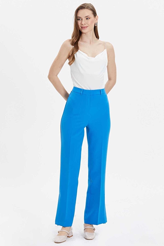 Selen Standart Fit Duble Paça Fermuarlı Normal Bel Kadın Pantolon 24YSL5141 Mavi Selen Standart Fit Duble Paça Fermuarlı Normal Bel Kadın Pantolon 24YSL5141 Mavi