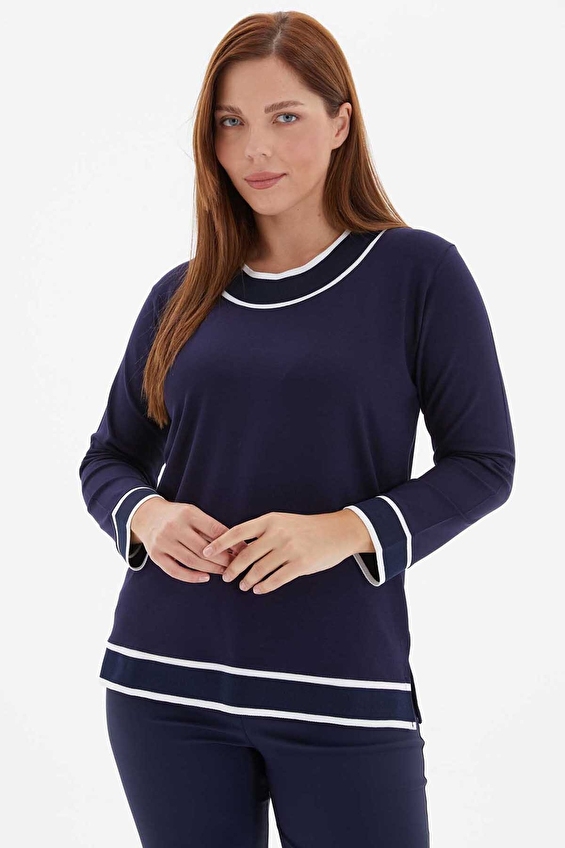 Selen Uzun Kol O Yaka Fermuarsız Normal Fit Kadın Bluz 24KSL8932 Lacivert Selen Uzun Kol O Yaka Fermuarsız Normal Fit Kadın Bluz 24KSL8932 Lacivert