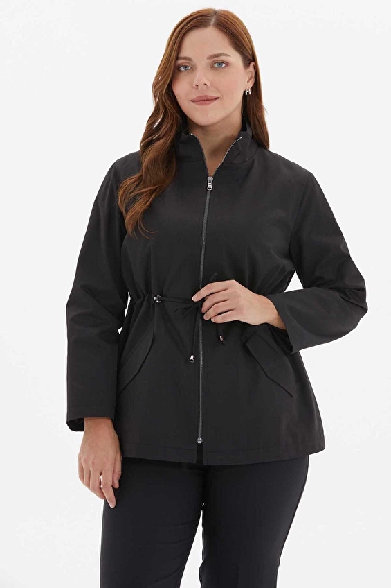 Selen Dik Yaka Regular Fit Uzun Kol Kadın Büyük Beden Trençkot 24KSL9399 Siyah Selen Dik Yaka Regular Fit Uzun Kol Kadın Büyük Beden Trençkot 24KSL9399 Siyah