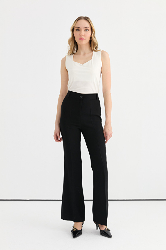 Selen İspanyol Paça Fermuarlı Kadın Pantolon 25YSL5346 Siyah Selen İspanyol Paça Fermuarlı Kadın Pantolon 25YSL5346 Siyah