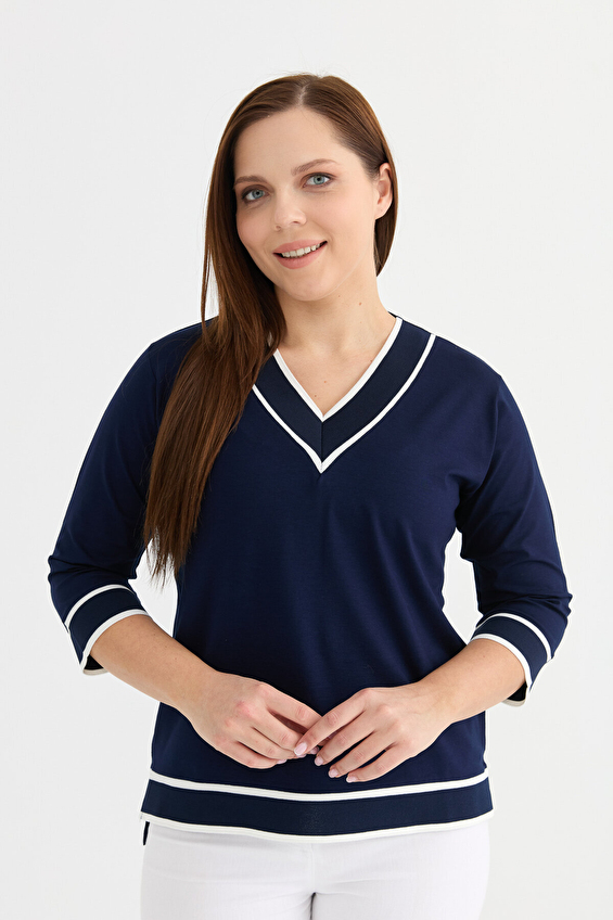 Selen Normal Yaka Kadın Bluz 25YSL8078 Lacivert Selen Normal Yaka Kadın Bluz 25YSL8078 Lacivert